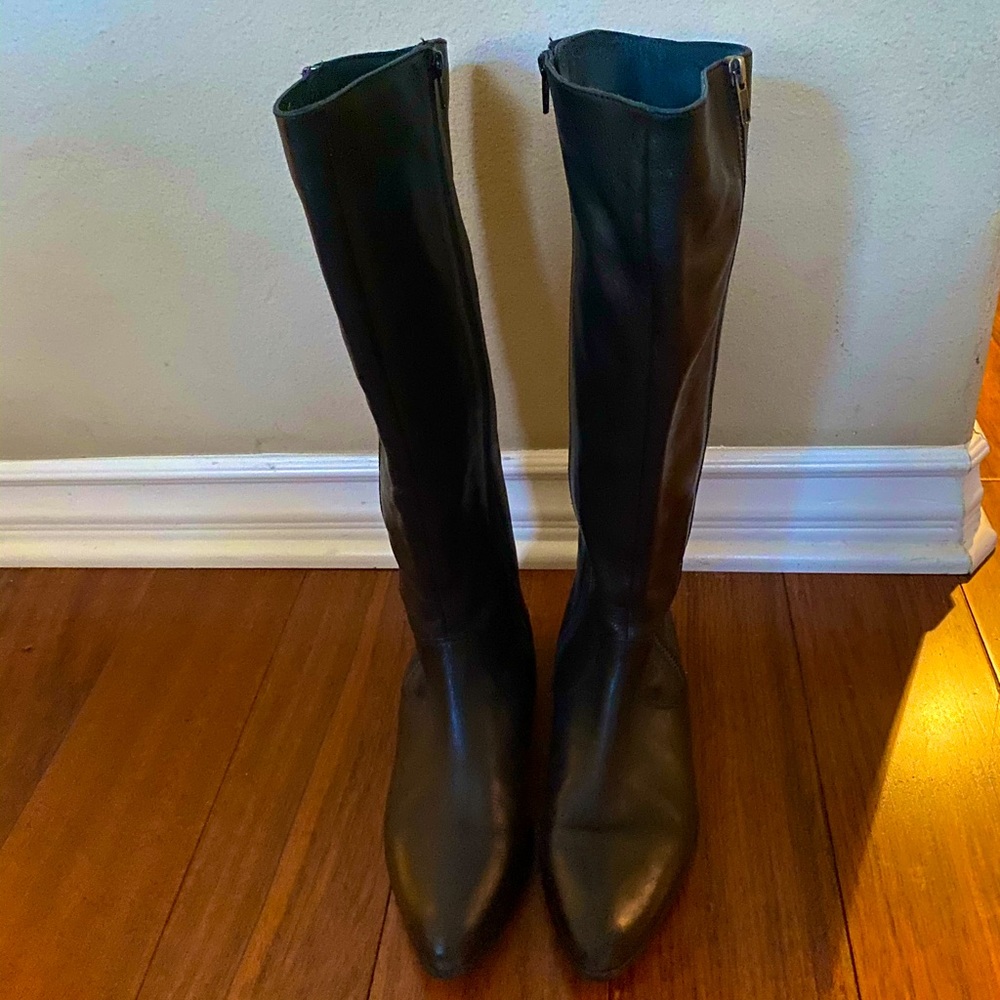Seychelles Black Boots size 8.5